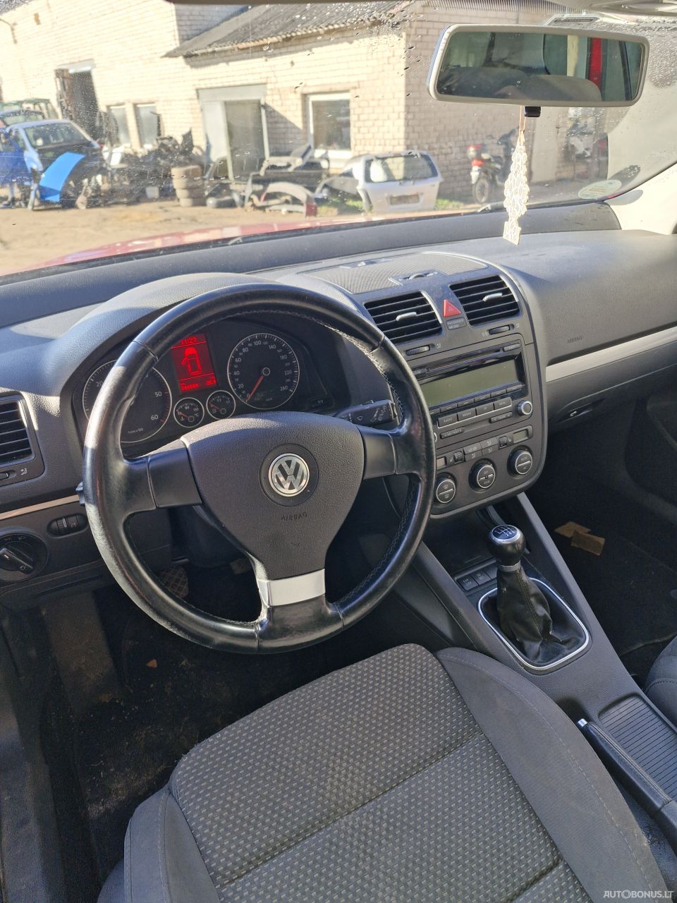 Volkswagen Golf | 3