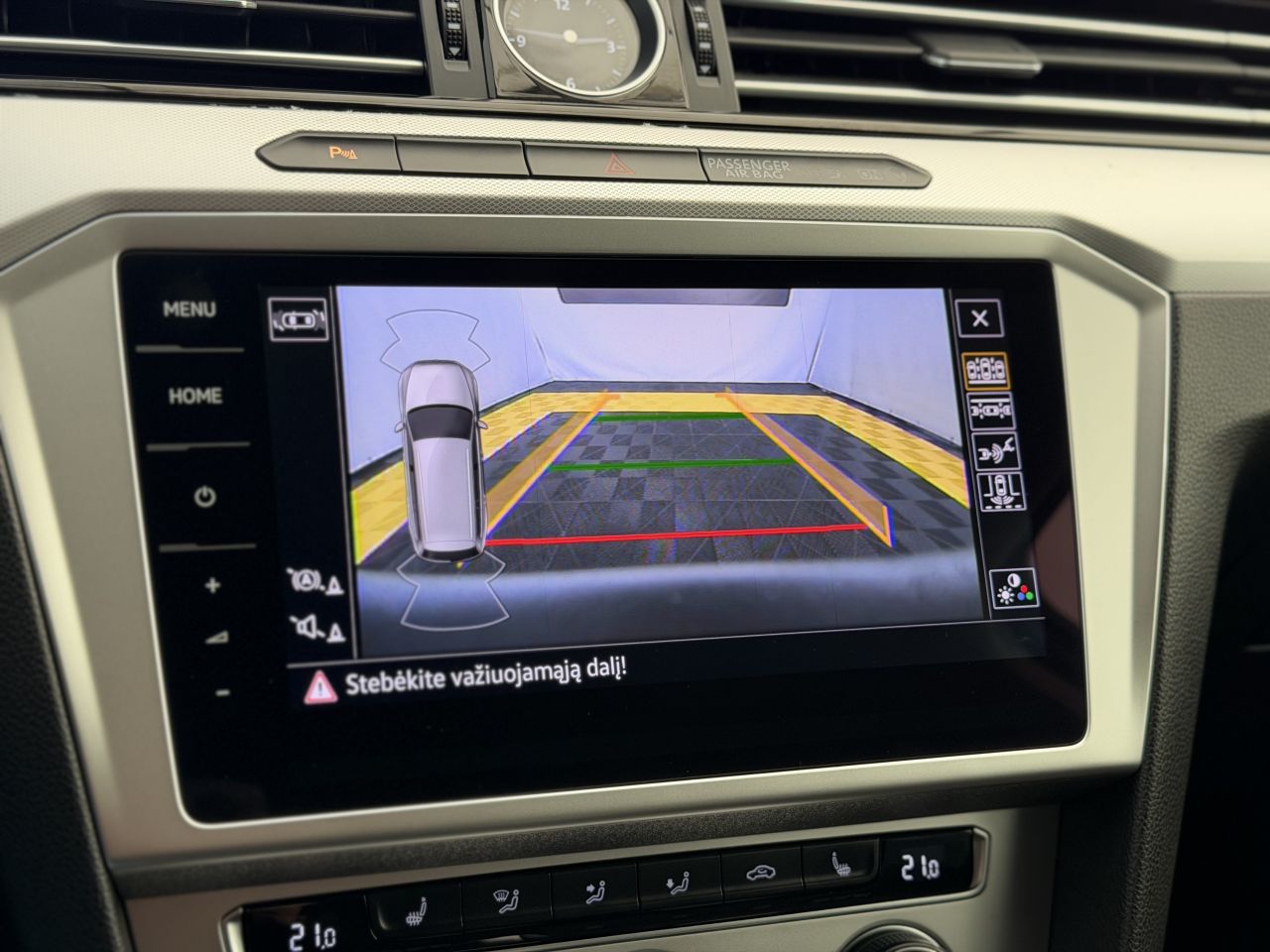 Volkswagen Passat | 21