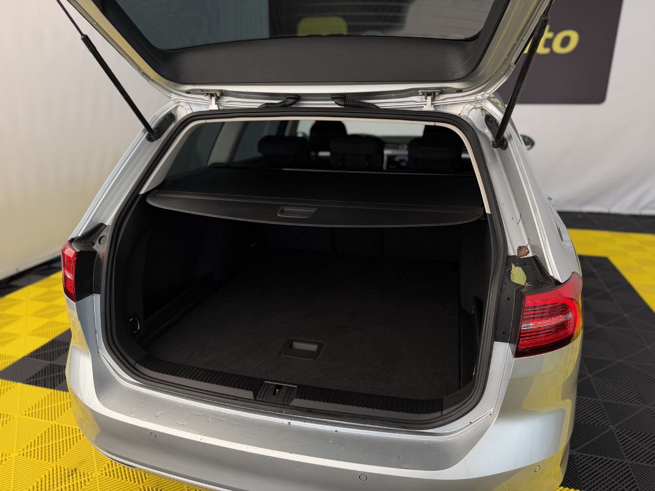 Volkswagen Passat | 10
