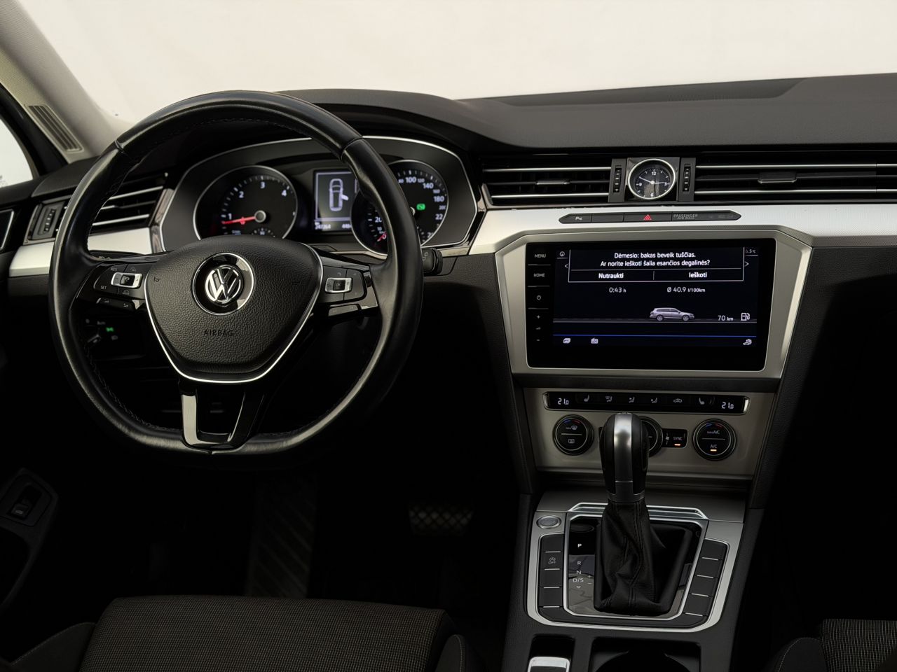 Volkswagen Passat | 14