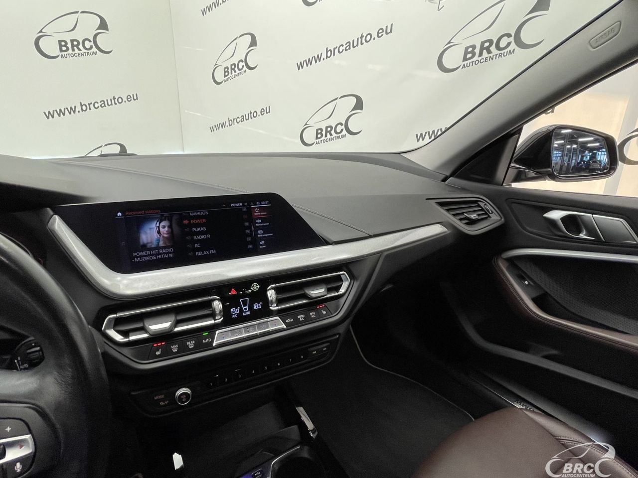 BMW 218 | 25