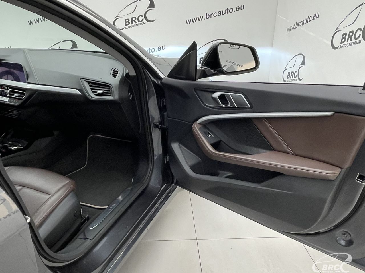 BMW 218 | 7