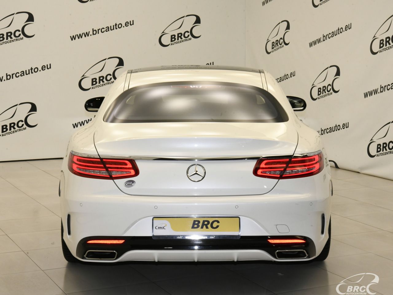 Mercedes-Benz S500 | 52