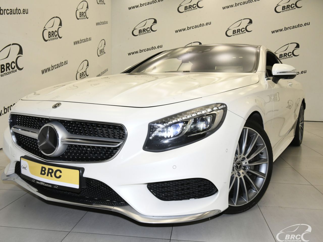 Mercedes-Benz S500 | 49