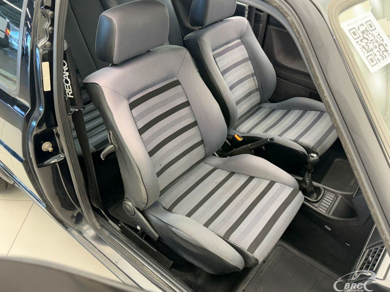 Volkswagen Golf | 9