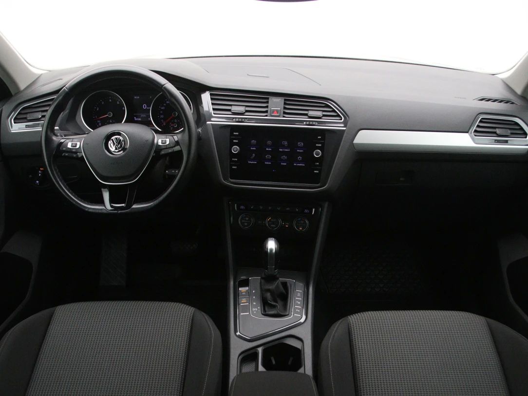 Volkswagen Tiguan | 1