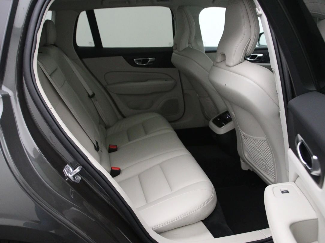Volvo V60 | 12