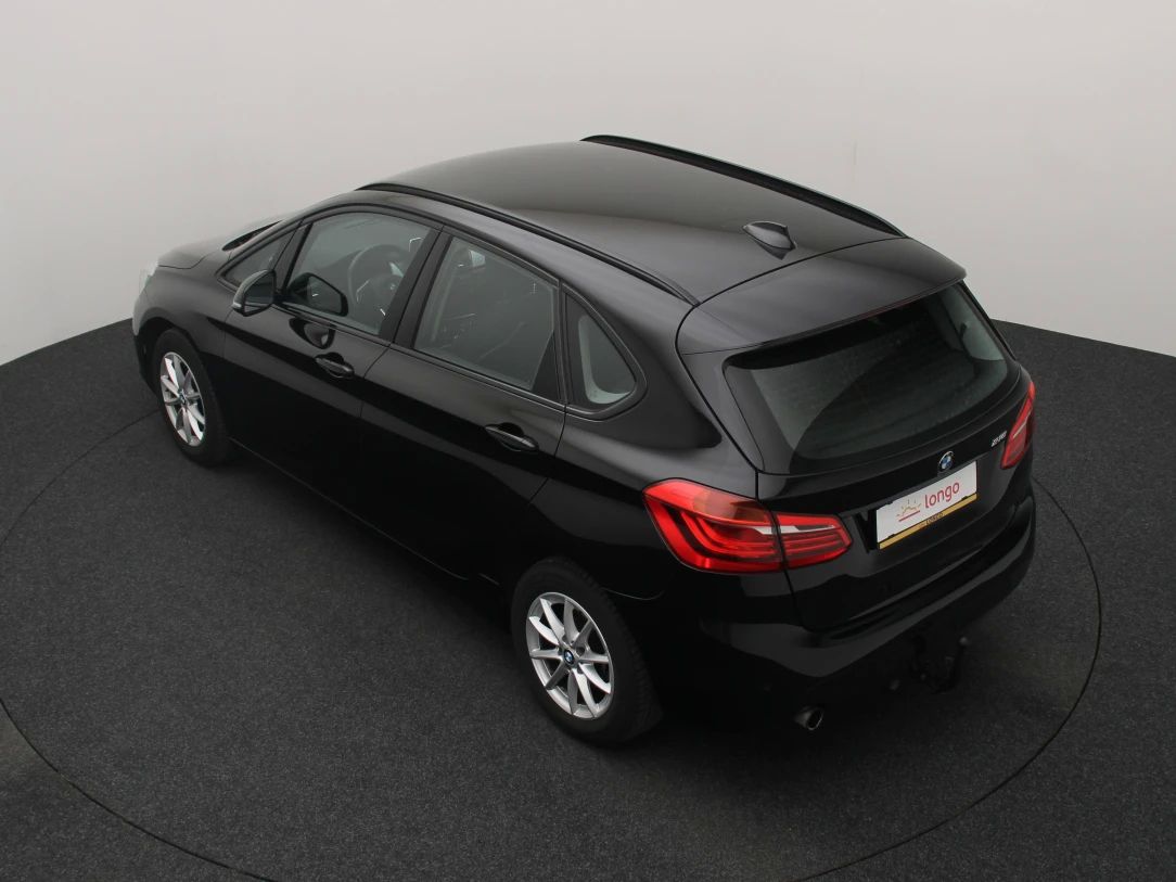 BMW 218 | 11
