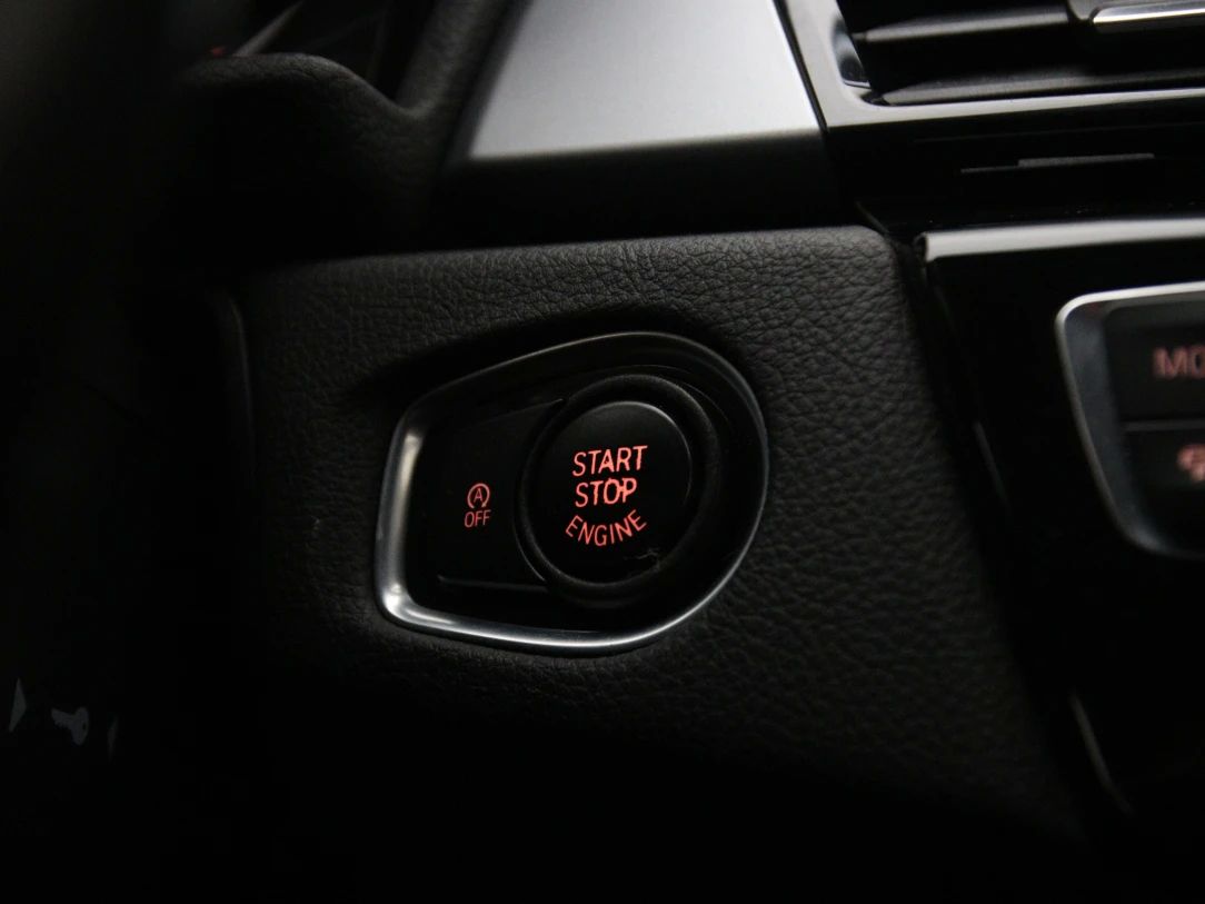 BMW 218 | 32