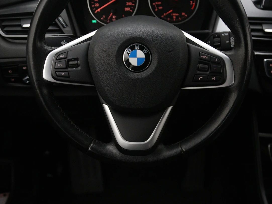 BMW 218 | 17