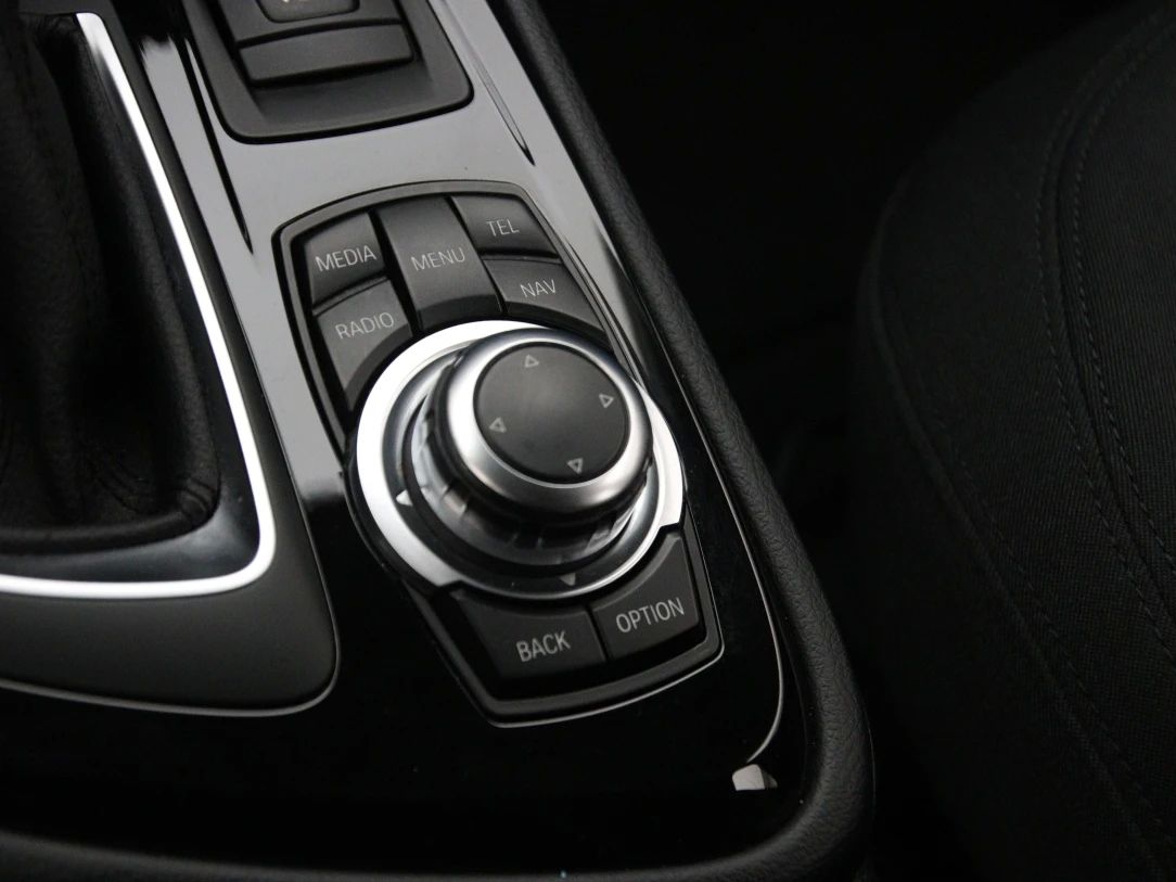 BMW 218 | 33