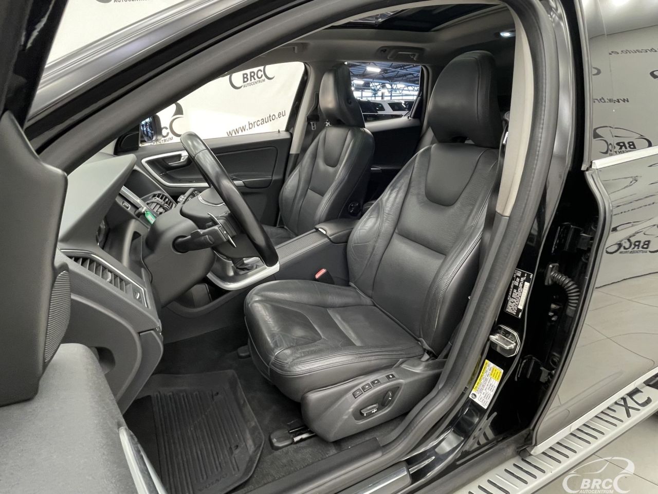 Volvo XC60 | 23