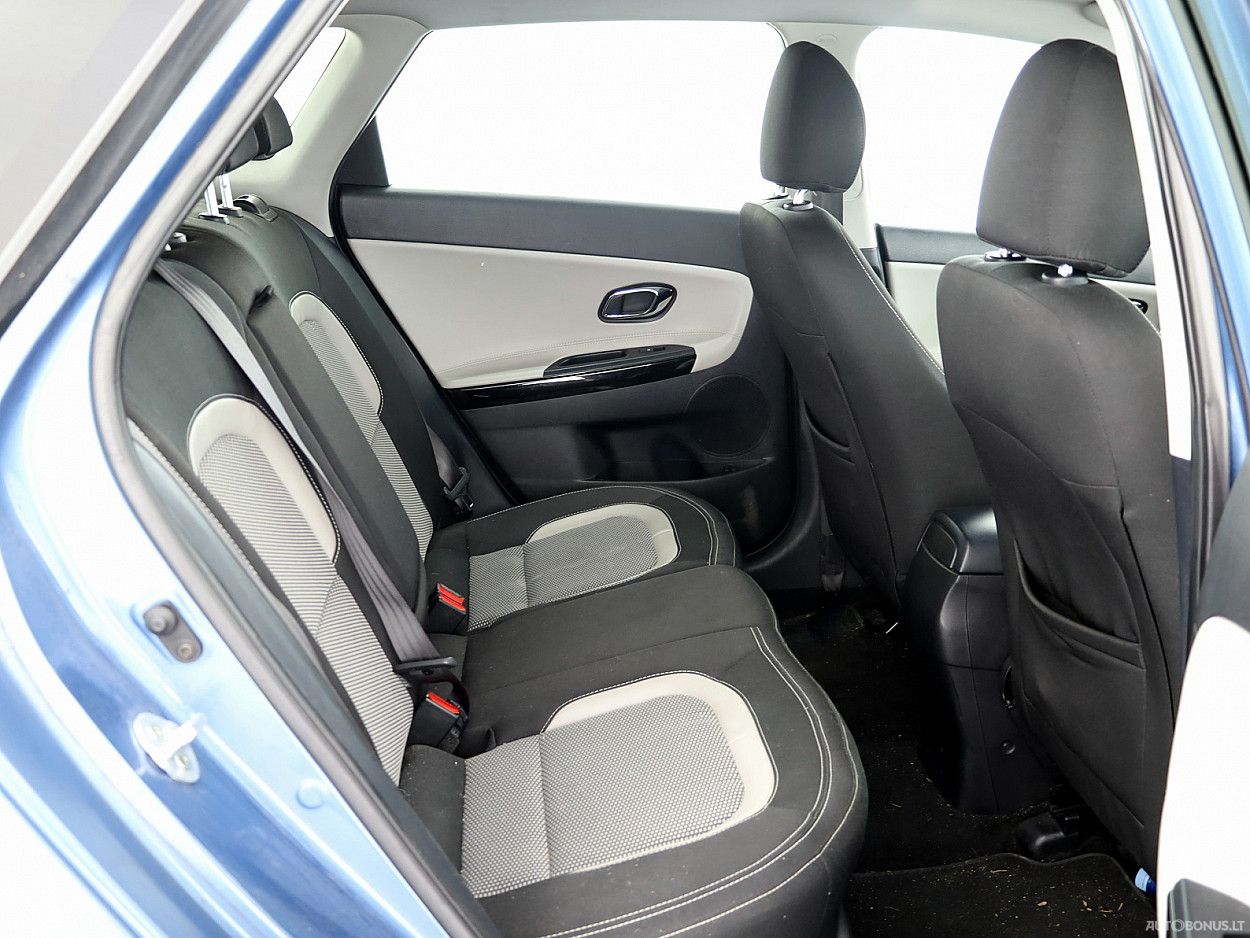 Kia Cee'd | 6