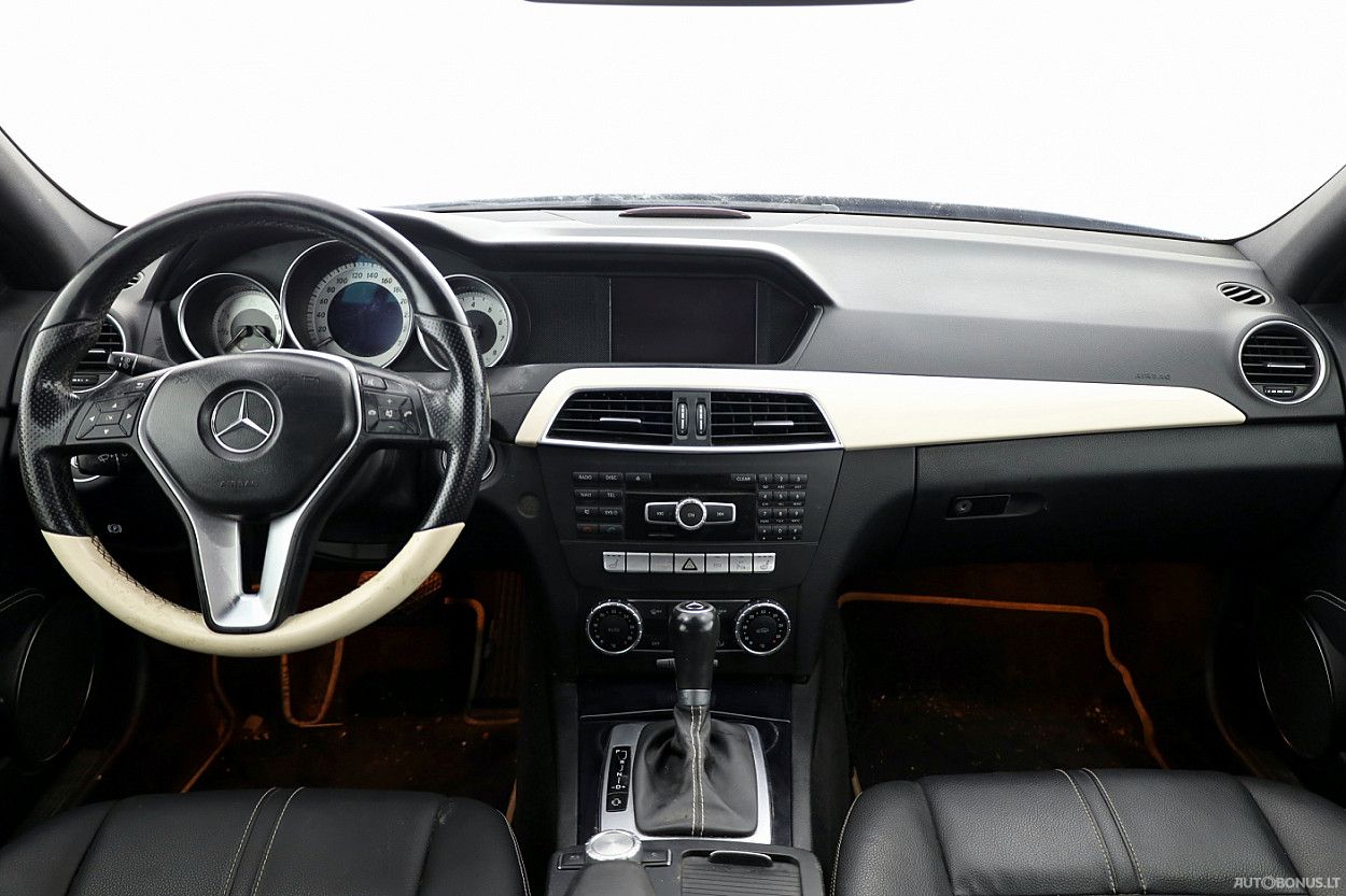 Mercedes-Benz C250 | 4