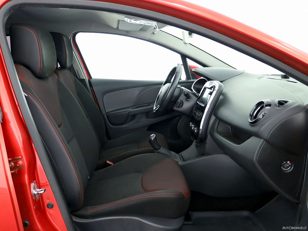 Renault Clio | 5