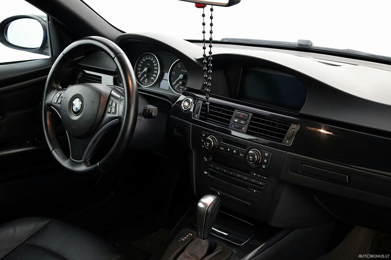 BMW 330 | 6