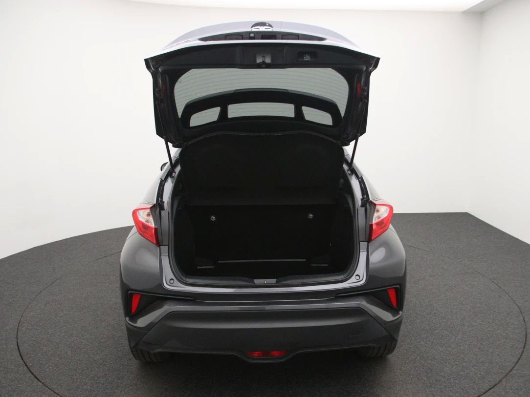 Toyota C-HR | 33