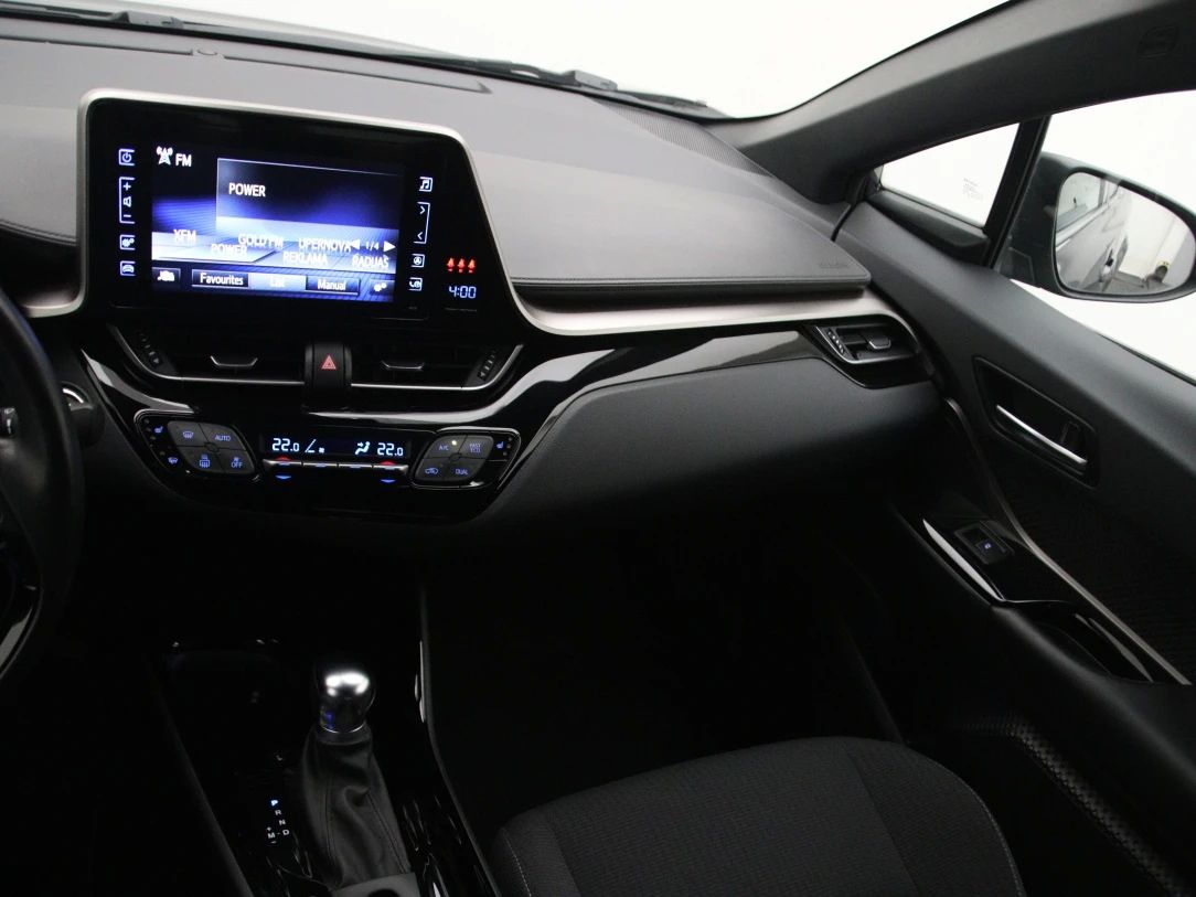 Toyota C-HR | 19