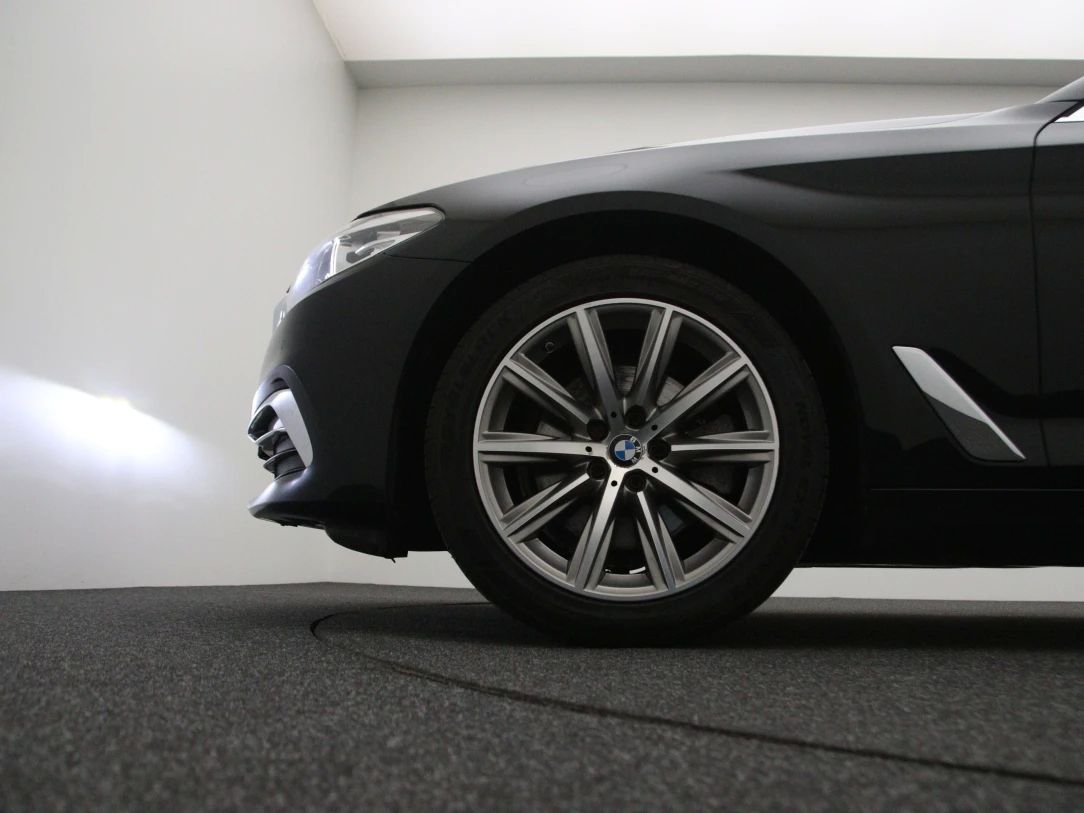 BMW 520 | 24