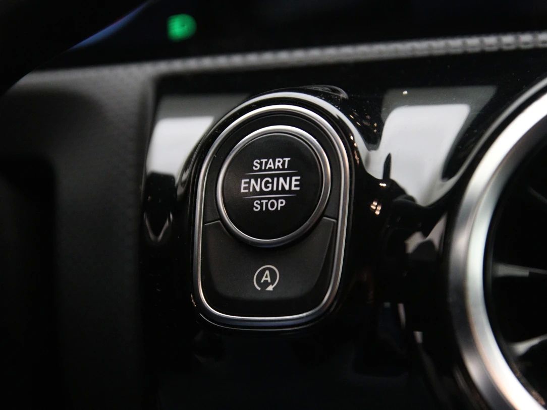 Mercedes-Benz CLA200 | 29