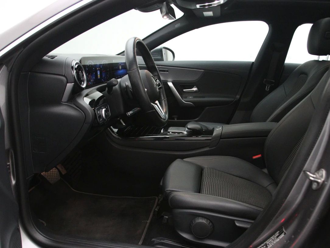 Mercedes-Benz CLA200