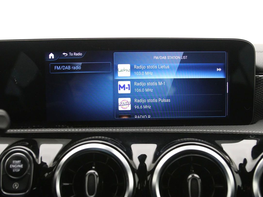 Mercedes-Benz CLA200 | 18
