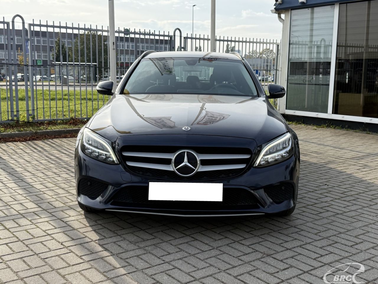 Mercedes-Benz C180 | 30