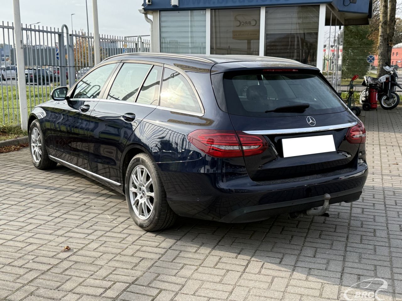 Mercedes-Benz C180 | 31