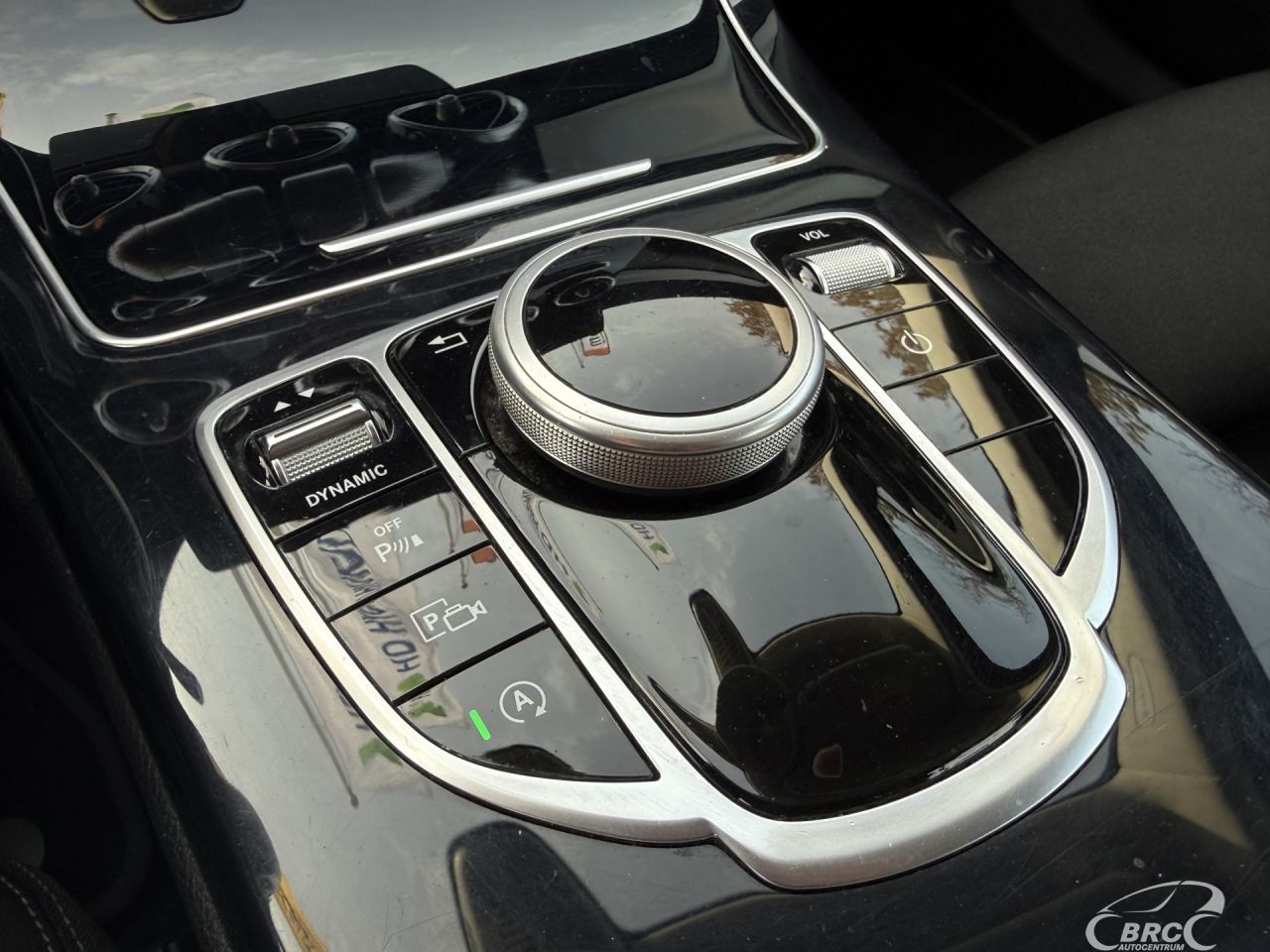 Mercedes-Benz C180 | 21