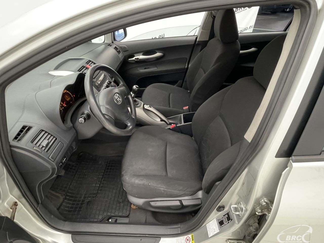 Toyota Auris | 17