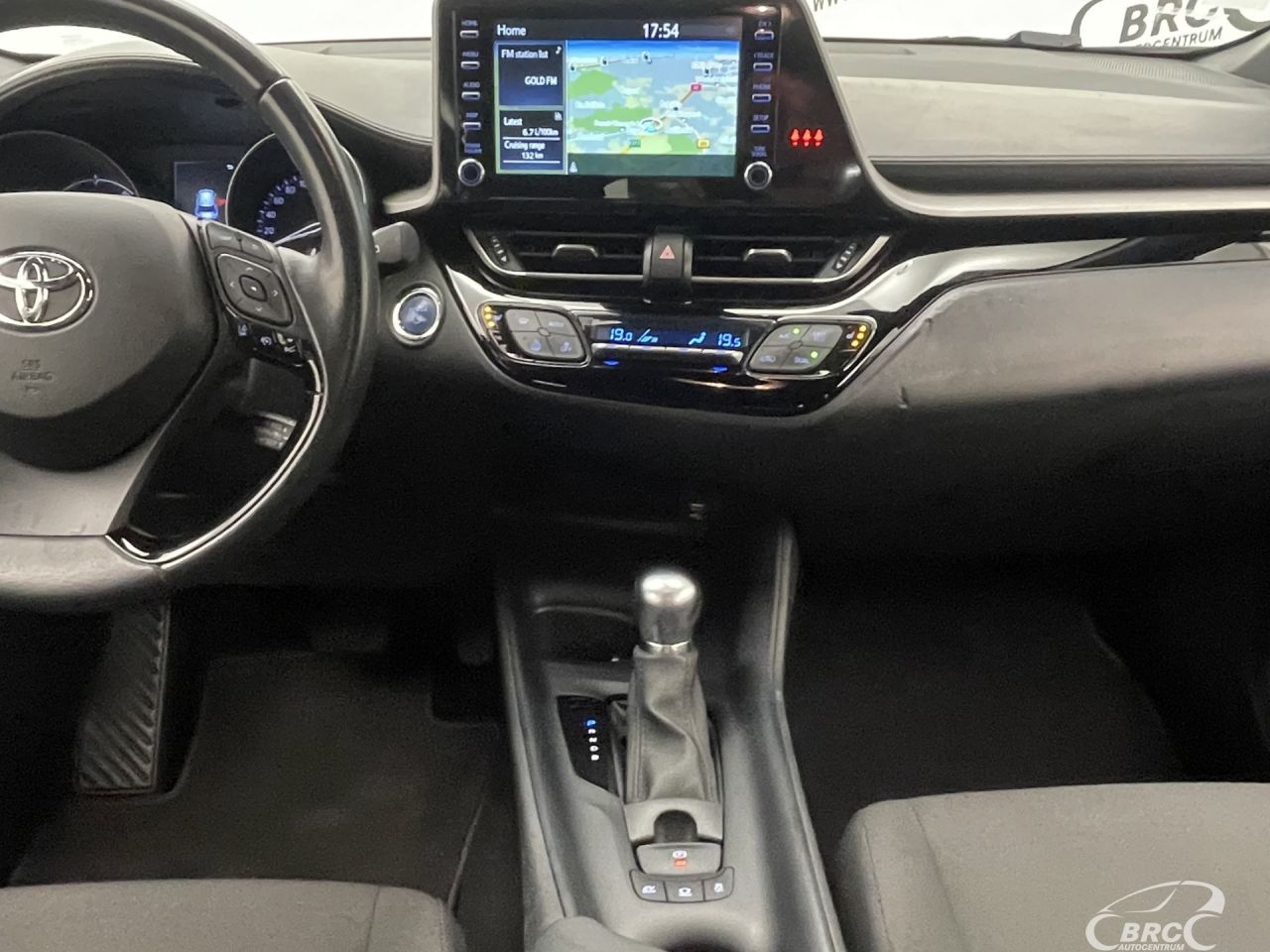 Toyota C-HR | 12