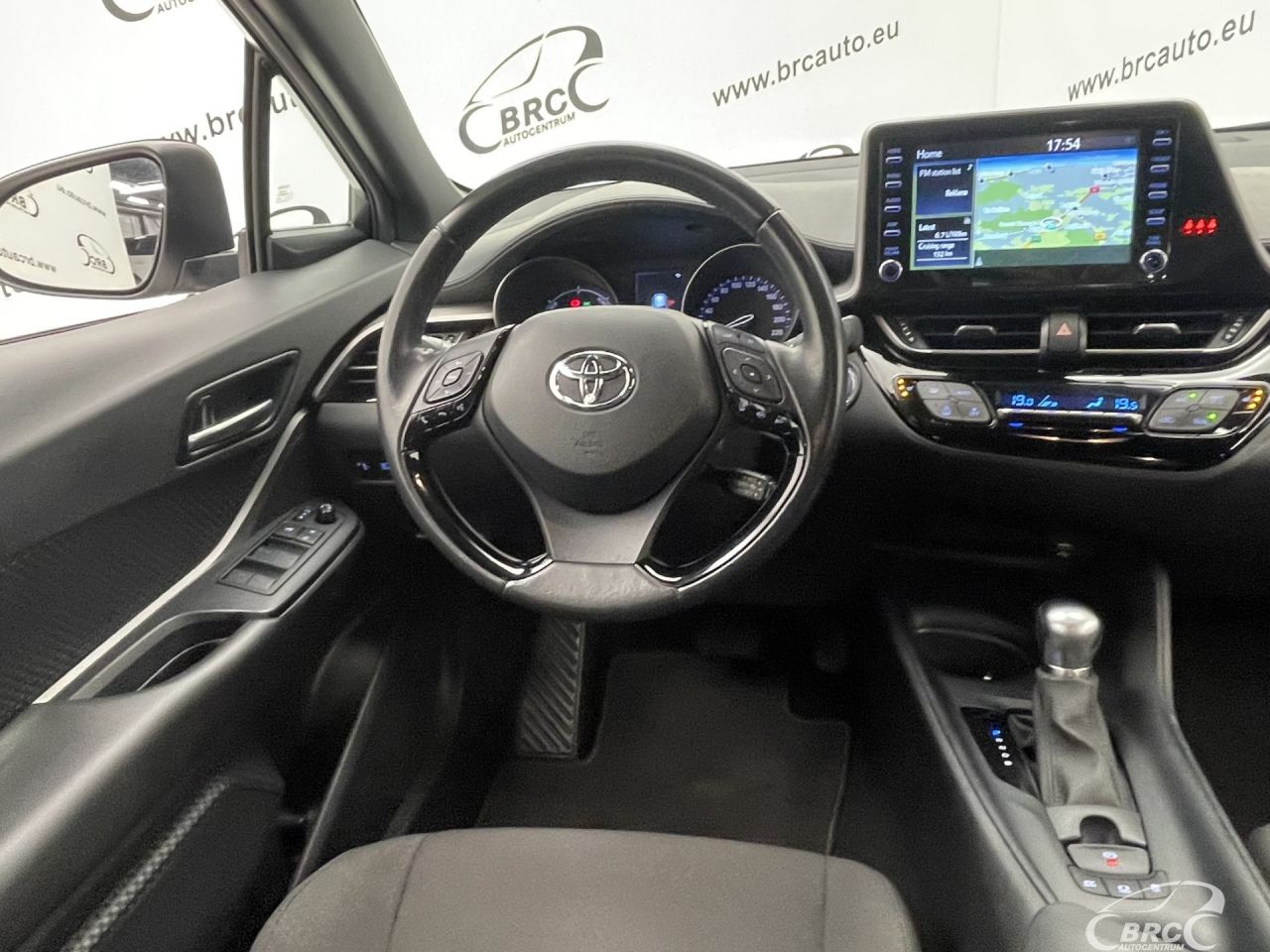 Toyota C-HR | 11