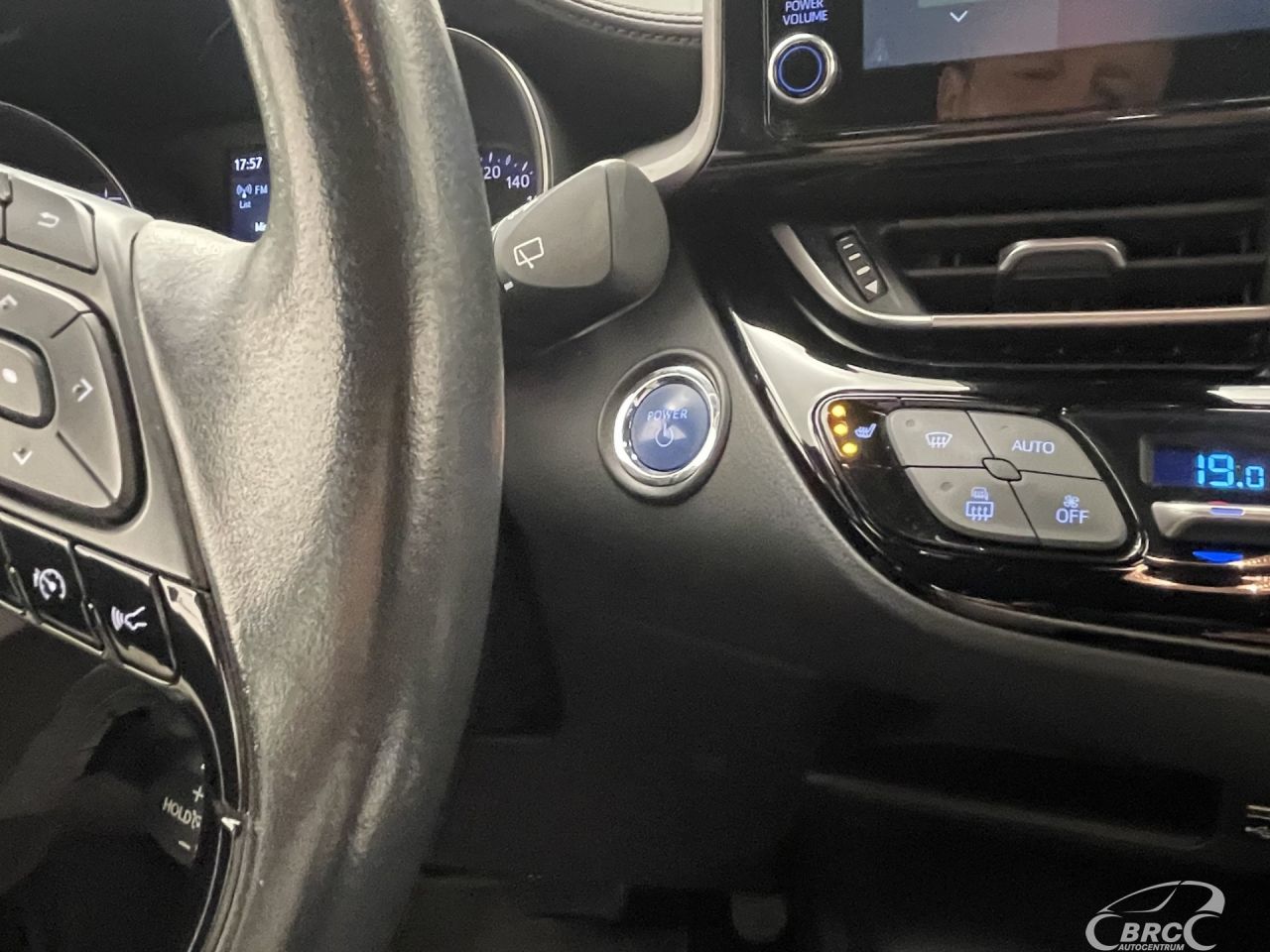 Toyota C-HR | 49