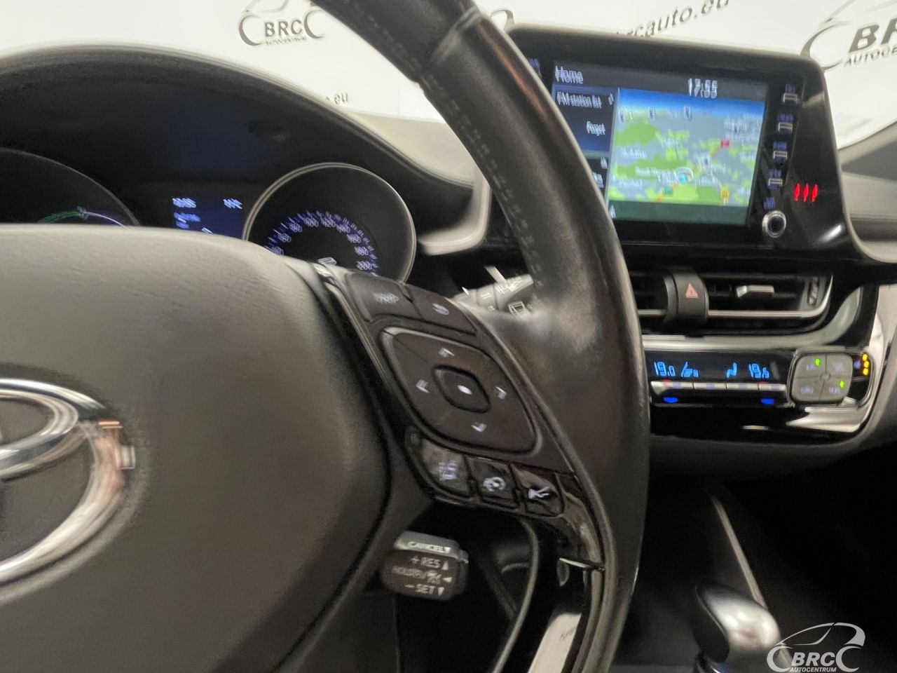 Toyota C-HR | 24