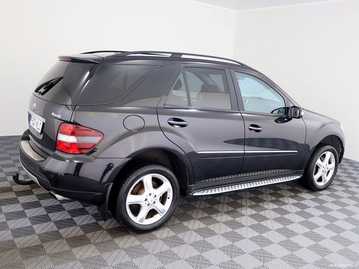 Mercedes-Benz ML350 | 2