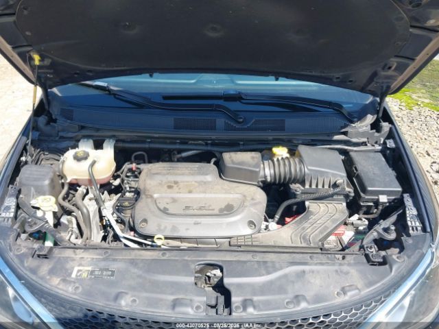 Chrysler Pacifica | 8