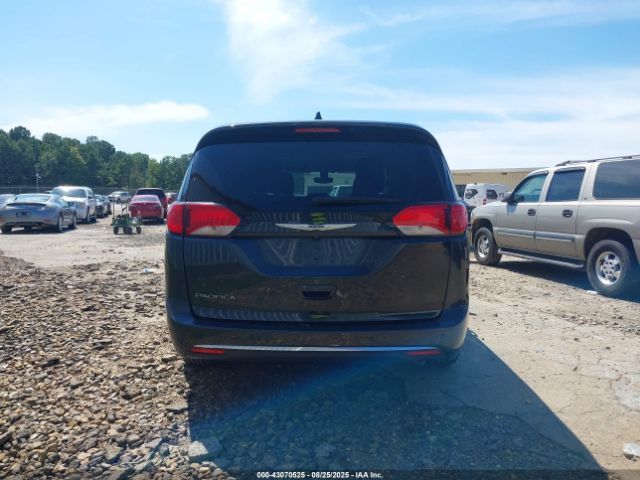 Chrysler Pacifica | 14