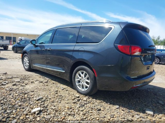 Chrysler Pacifica | 1