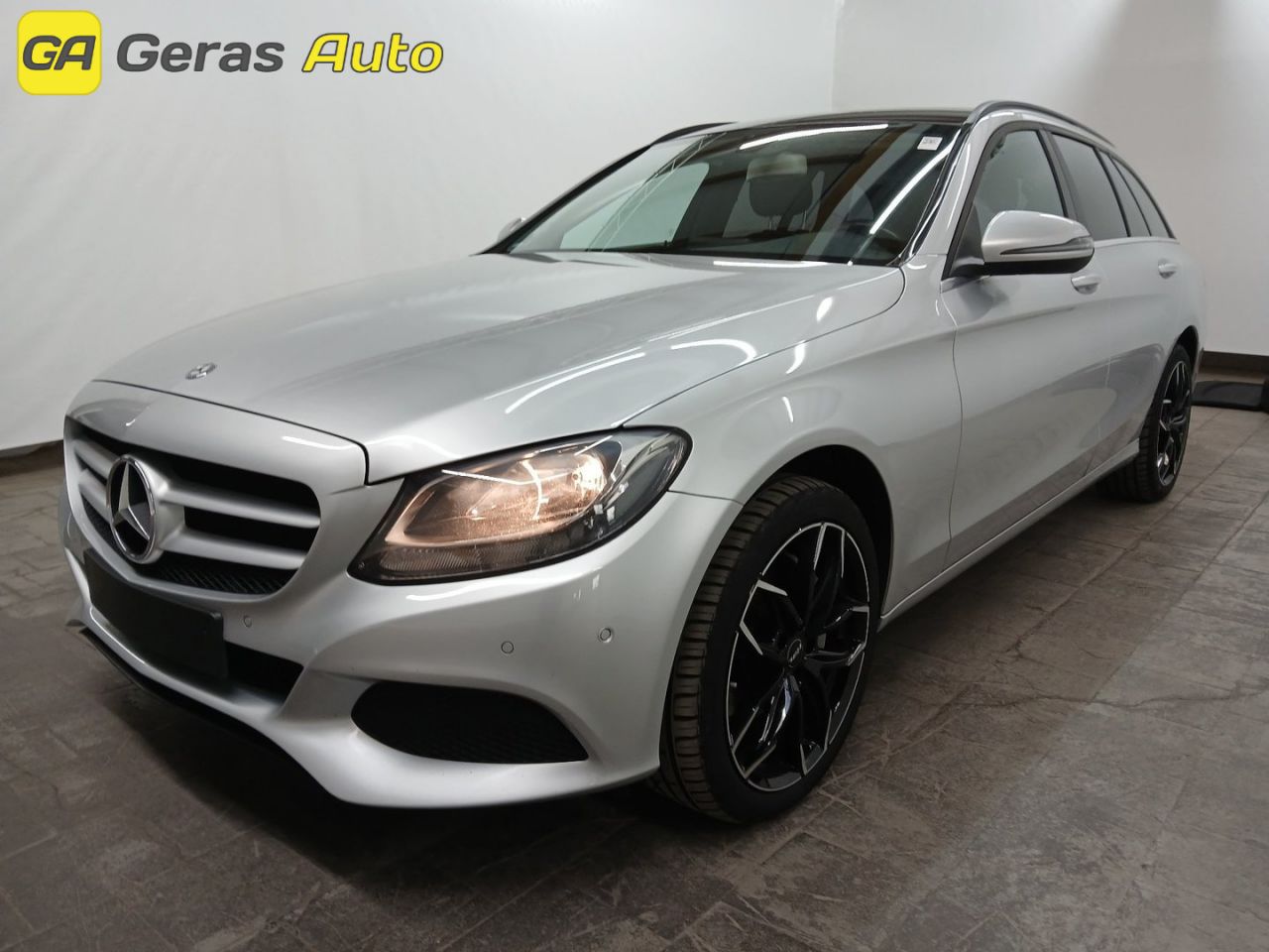 Mercedes-Benz C250