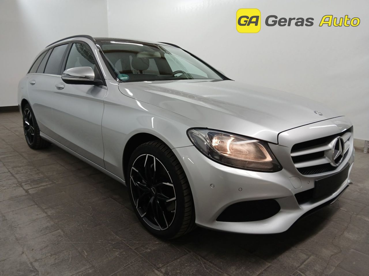 Mercedes-Benz C250 | 1