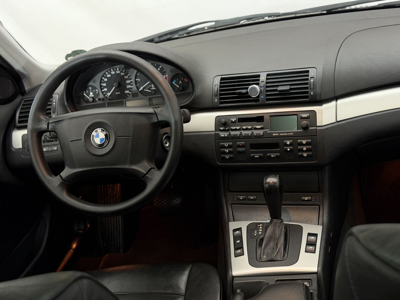 BMW 320 | 8