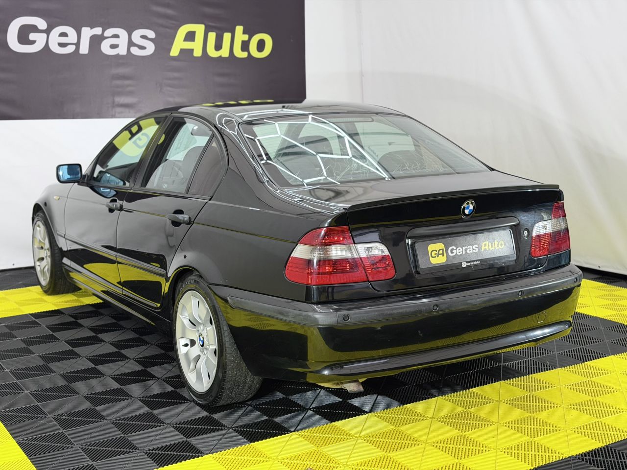 BMW 320 | 6