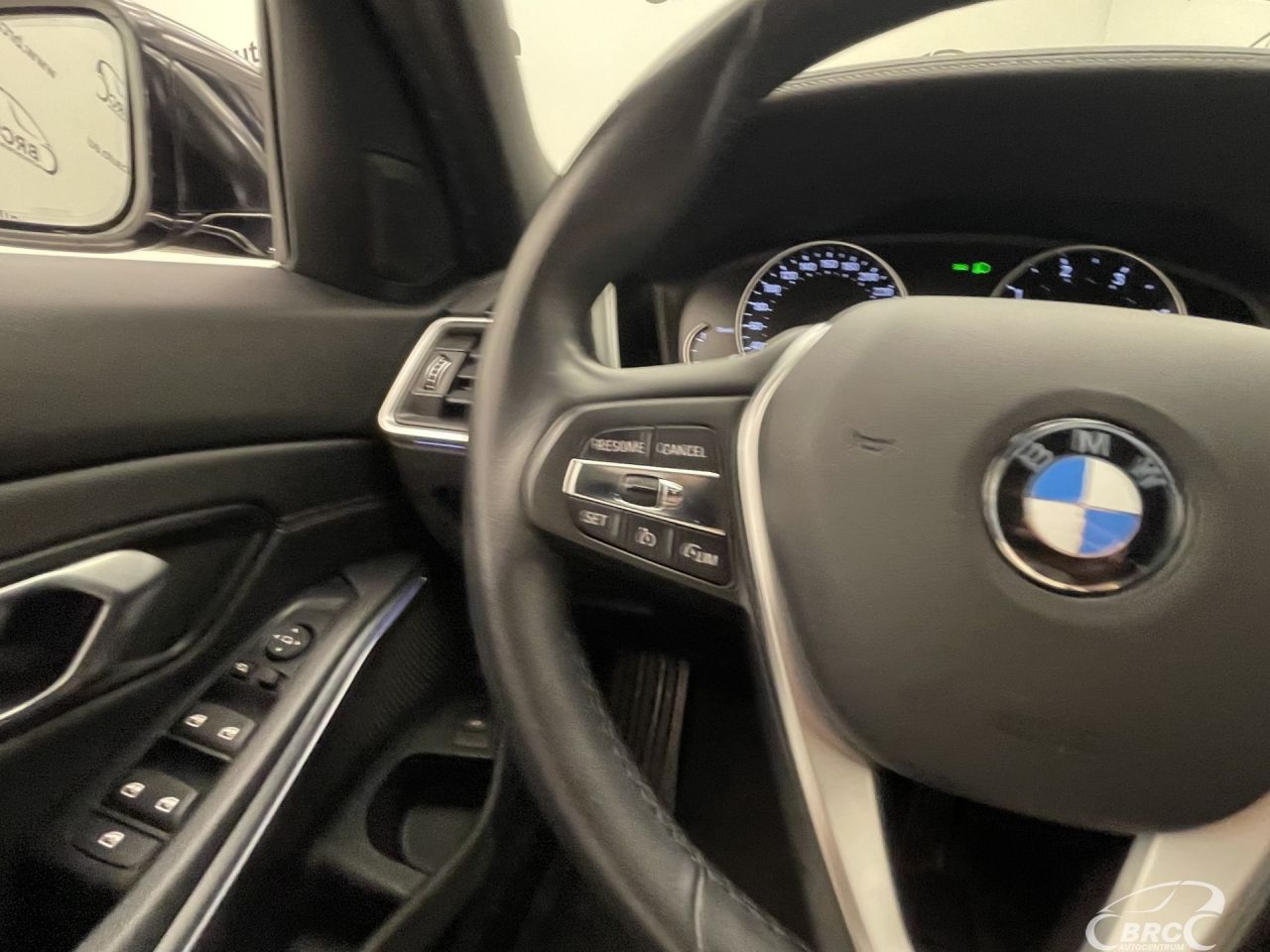BMW 320 | 30