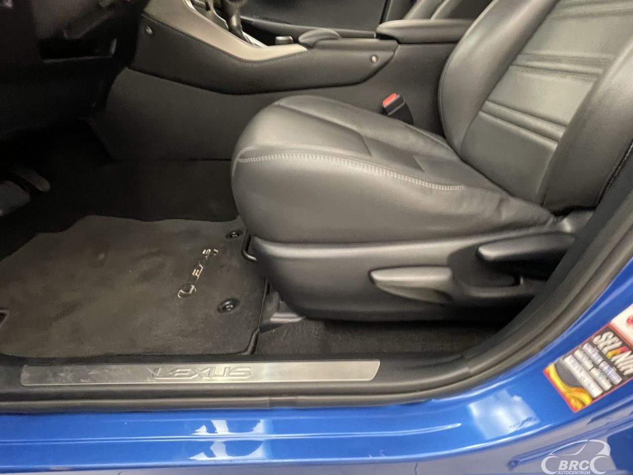 Lexus NX 300h | 21
