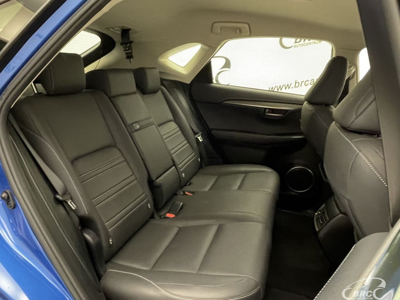 Lexus NX 300h | 11