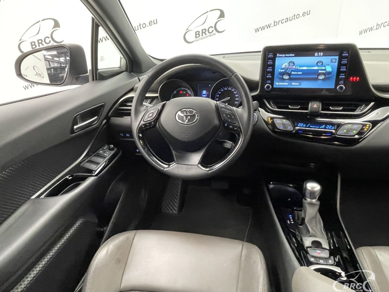 Toyota C-HR | 12