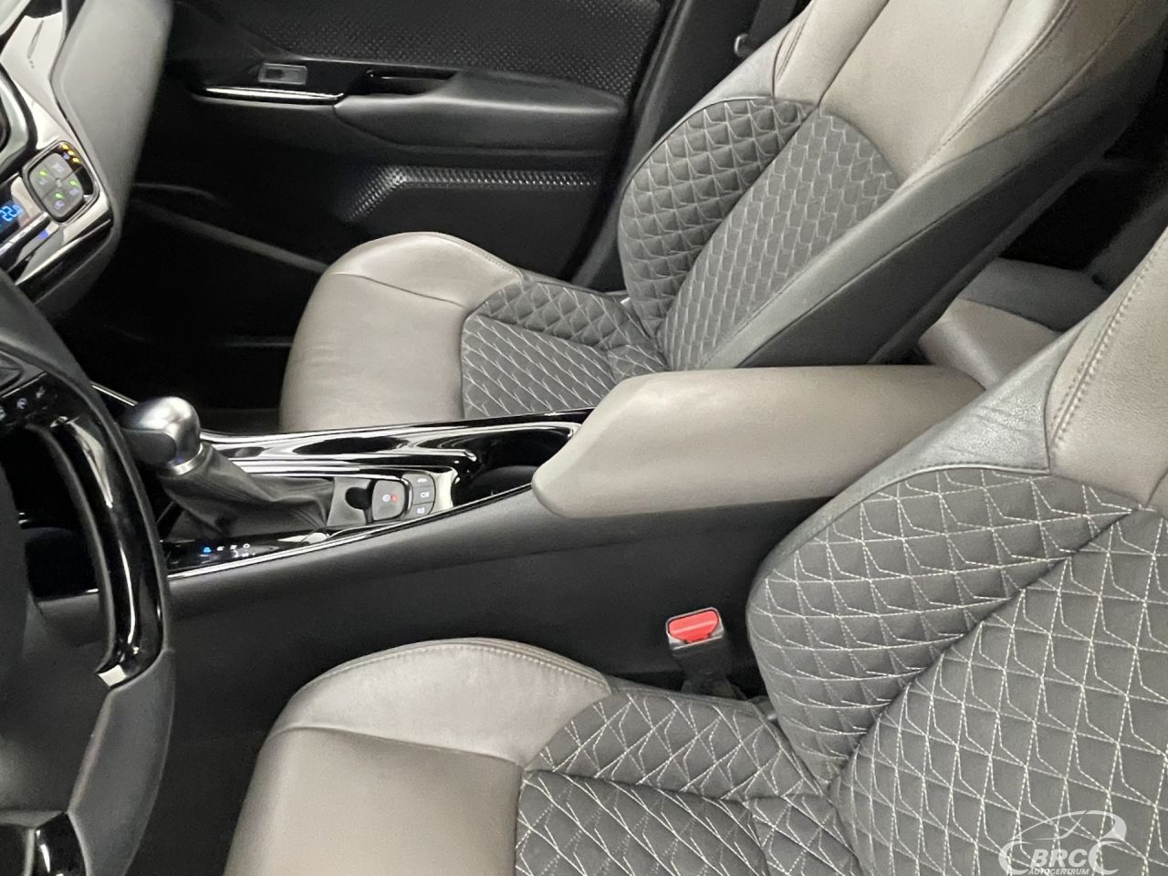 Toyota C-HR | 21