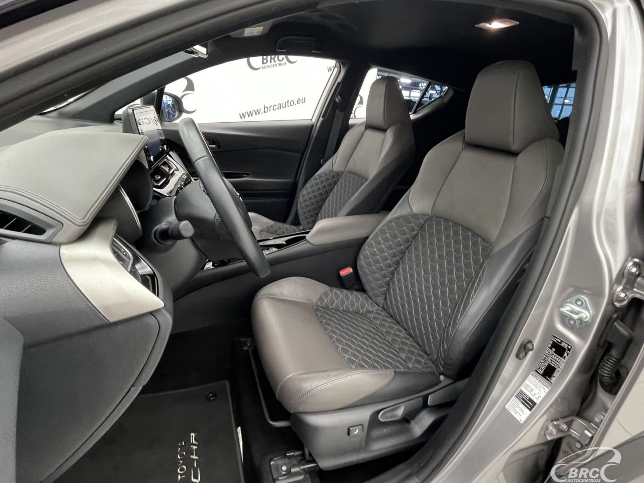 Toyota C-HR | 22