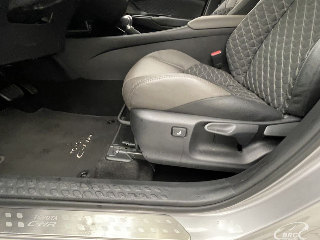 Toyota C-HR | 20
