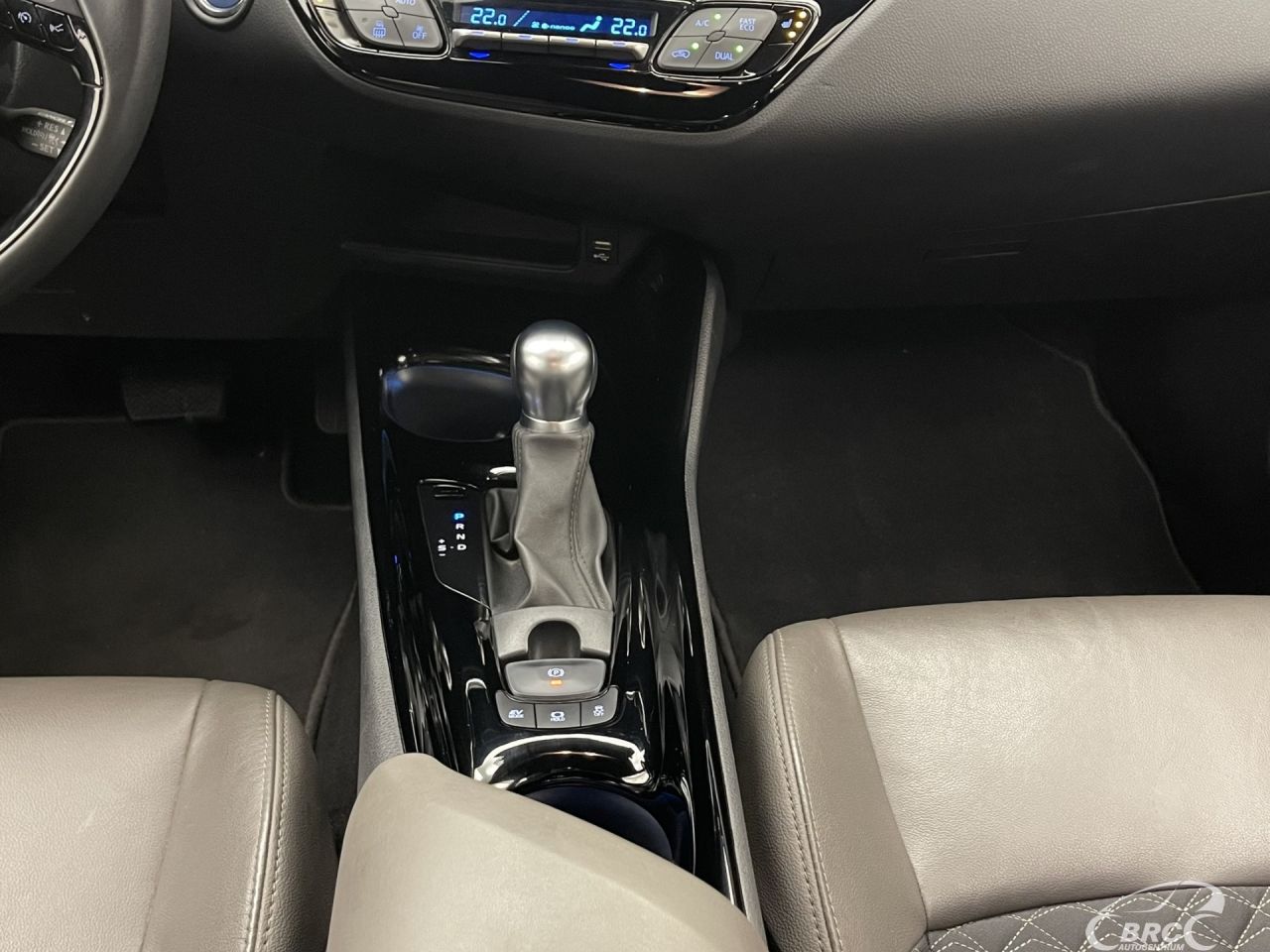 Toyota C-HR | 16